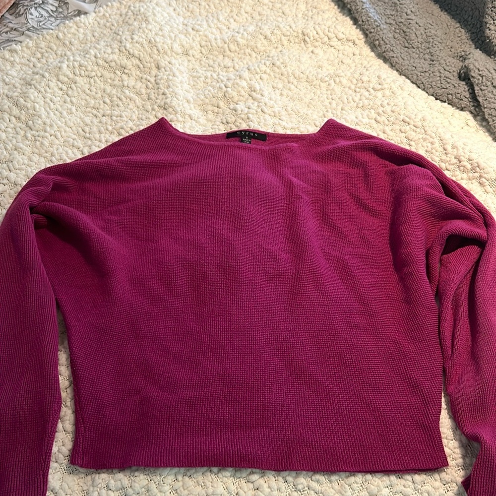 Cyrus sweater